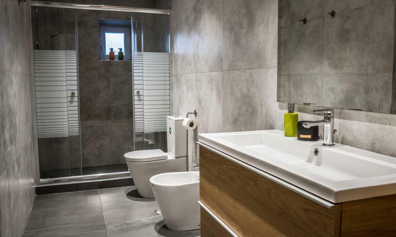 Heraklion Airport Family Lux Apartment Екстер'єр фото