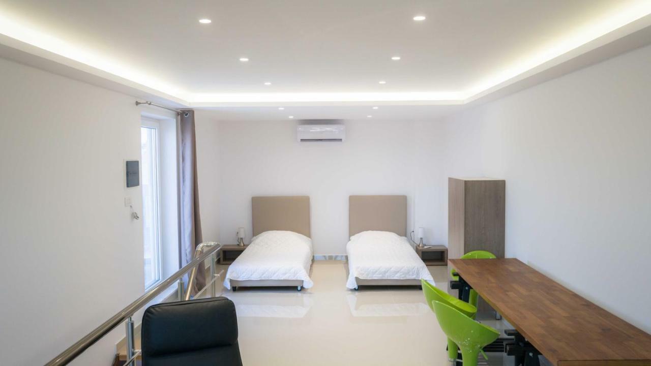 Heraklion Airport Family Lux Apartment Екстер'єр фото