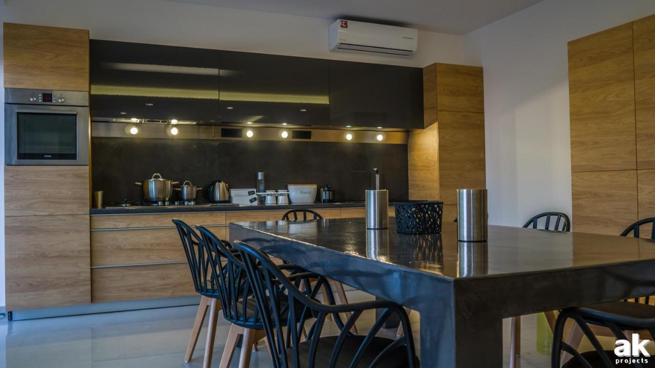 Heraklion Airport Family Lux Apartment Екстер'єр фото