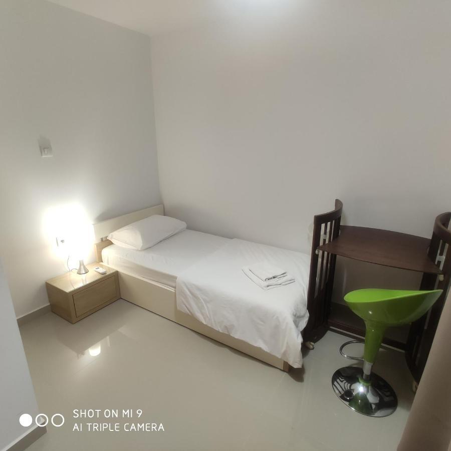 Heraklion Airport Family Lux Apartment Екстер'єр фото