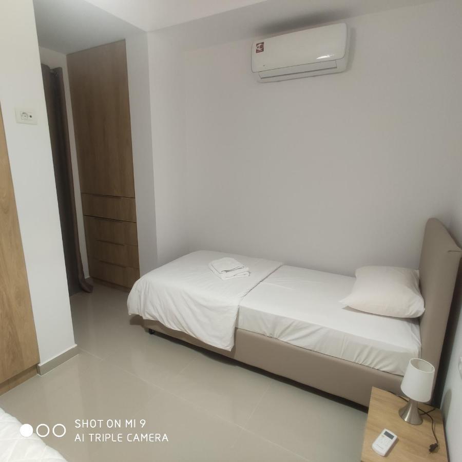 Heraklion Airport Family Lux Apartment Екстер'єр фото